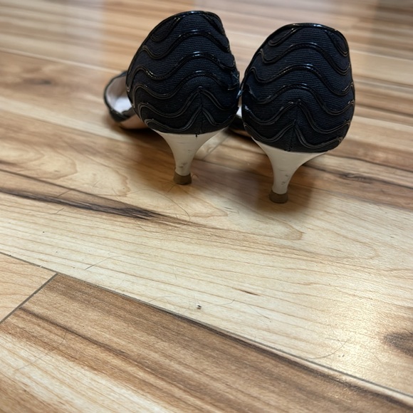 Georgio Armani black shoes, size37 - Picture 2 of 4